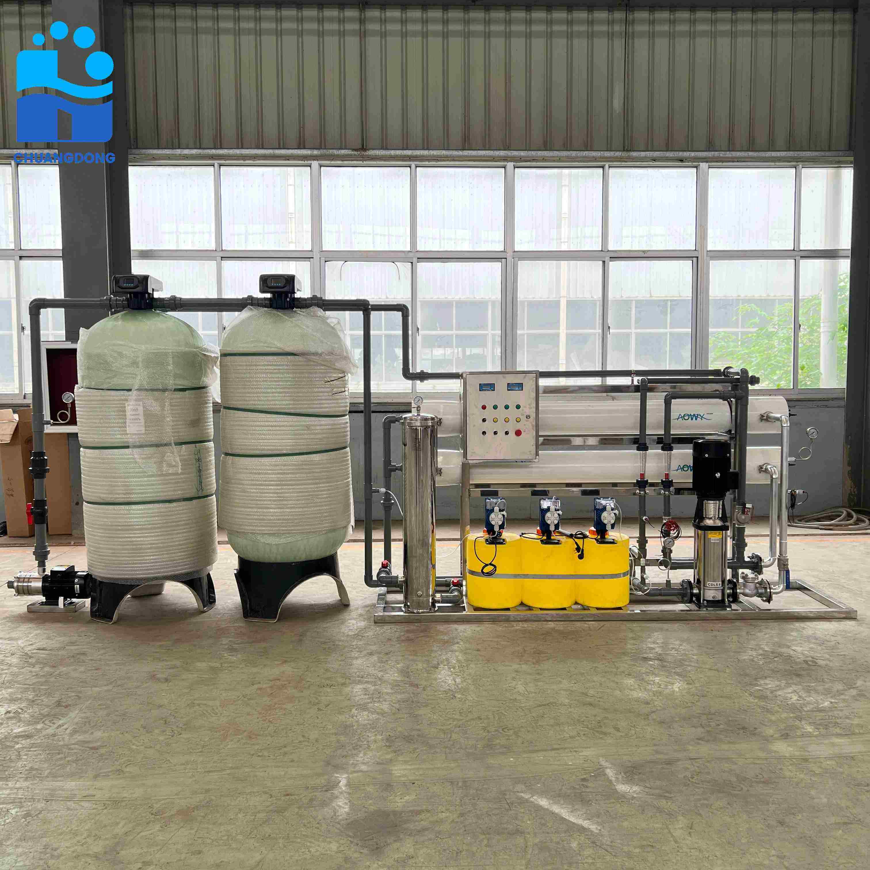 Omgekeerde osmose-installatie met RO-membraanzuiveraar, waterbehandelingsinstallatie en filtersysteem voor drinkwater in boerderijen en landhuizen