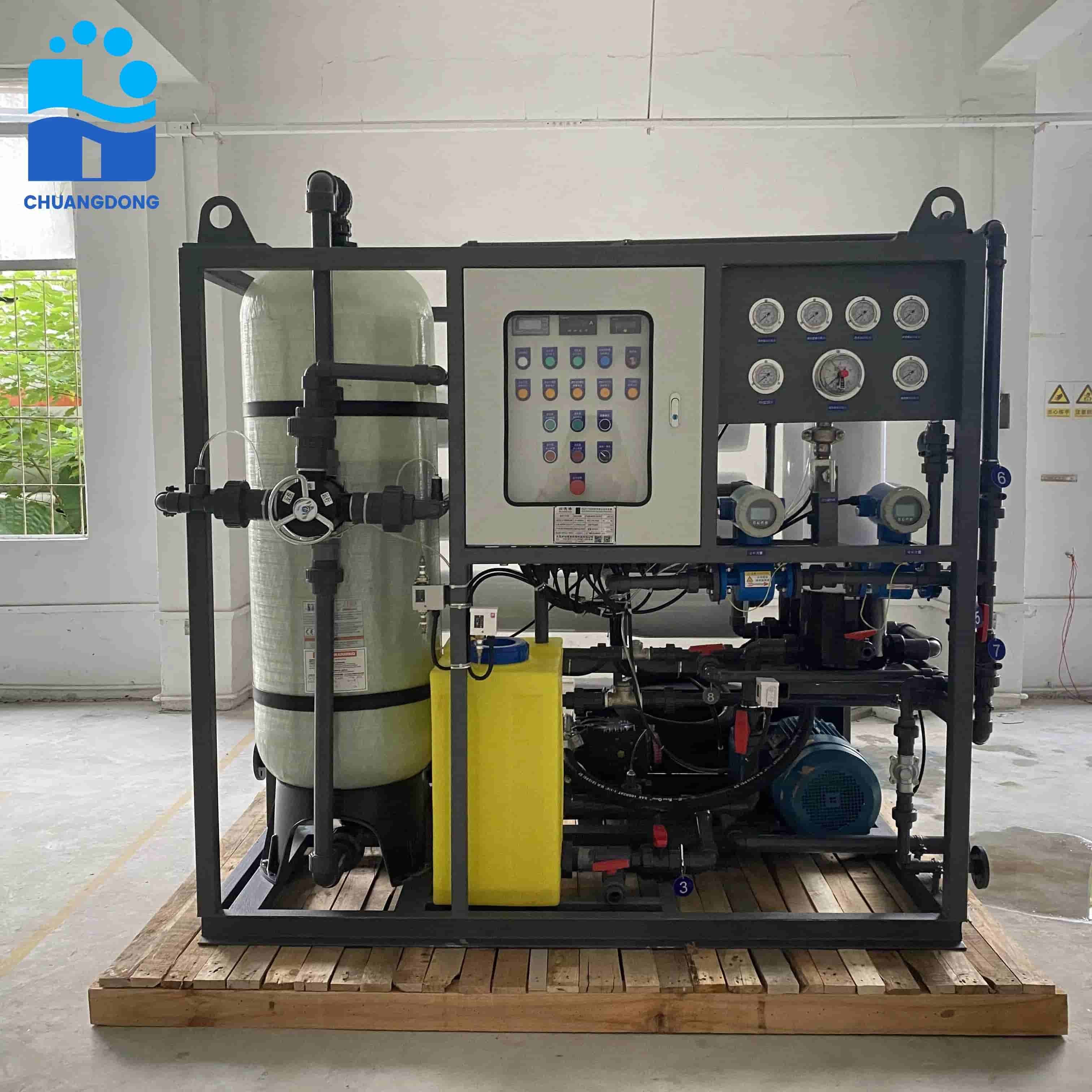 30 m³/nap kapacitású fordított ozmózis rendszer vízszűrő RO membránnal, tengervíz-desztillációs vízkezelő üzem