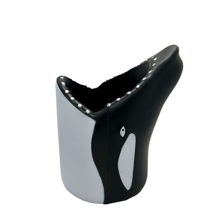 Hot Sale Cheap Gift PU Bottle Can Cooler of Whale Animals Shape for Trade Shows Promotions