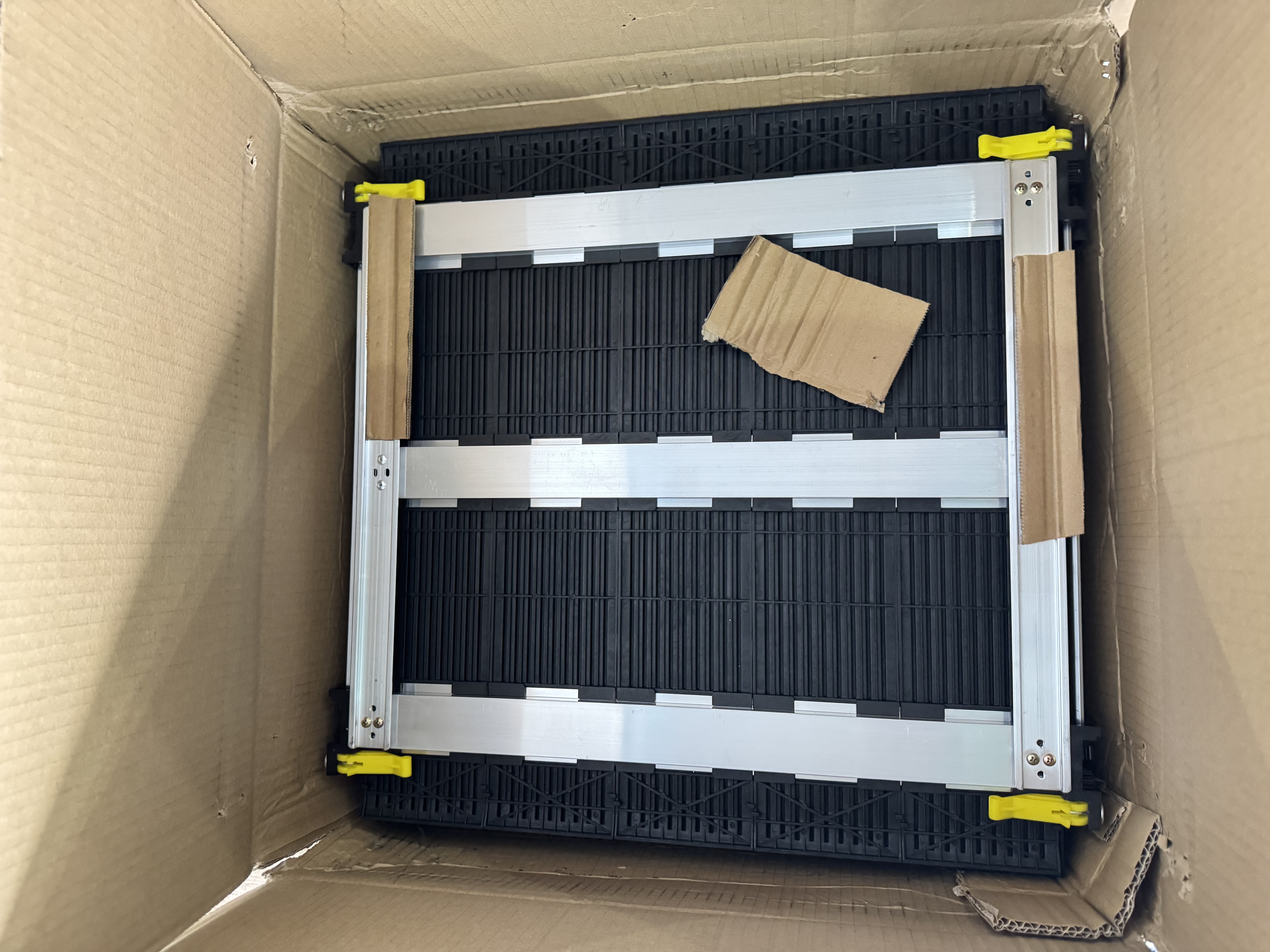 magazine rack (12).jpg