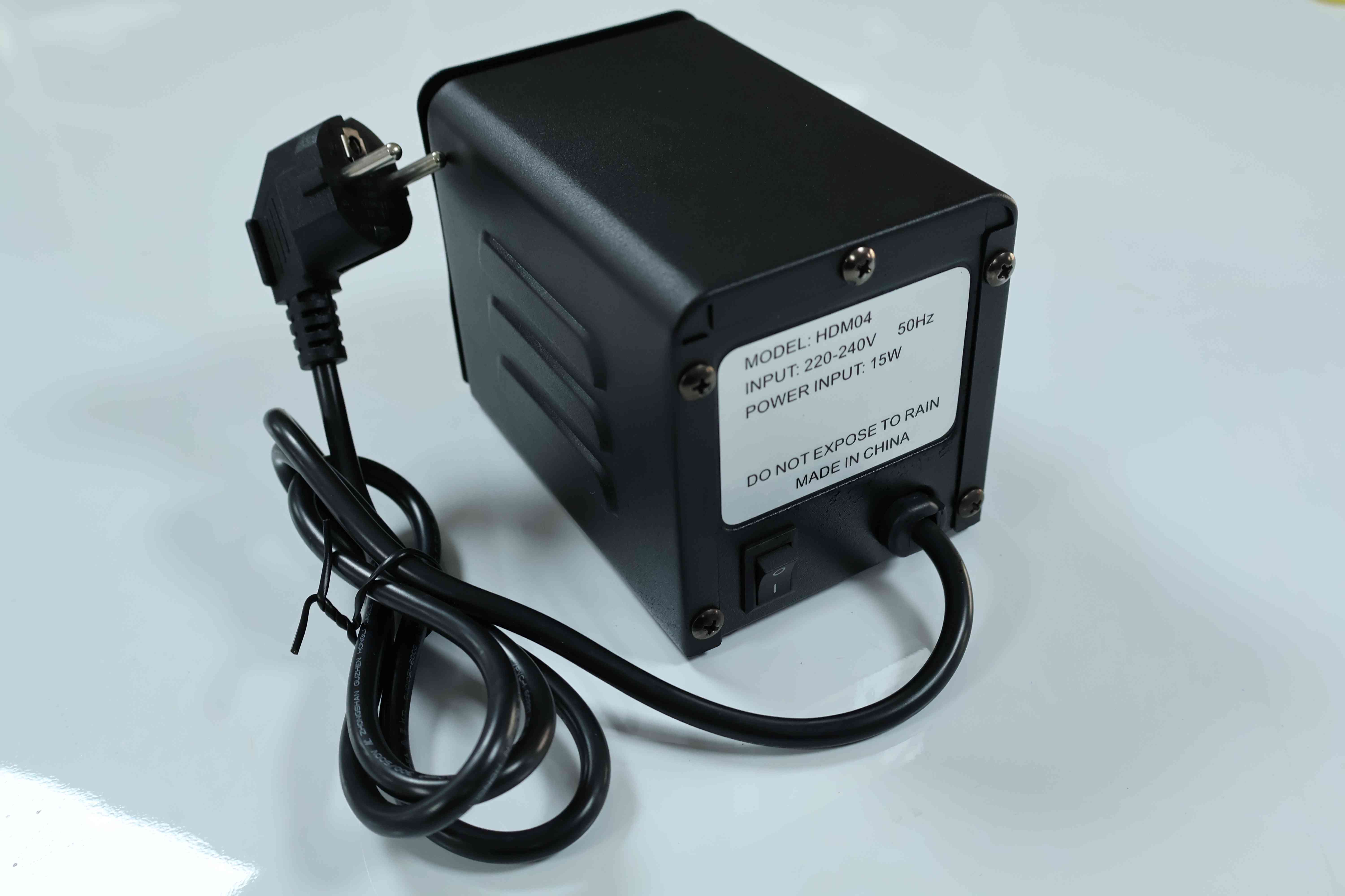 HDM04 Schwarz