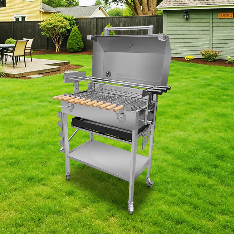 Этот кипрский уличный гриль изготовлен из нержавеющей стали, имеет подъемный угольный лоток и может быть адаптирован по индивидуальному заказу.