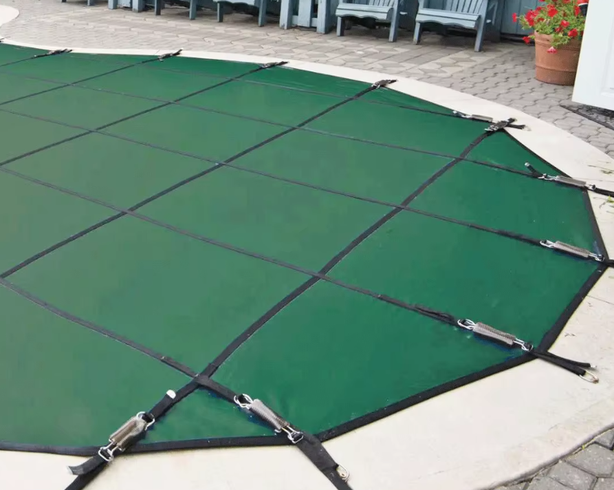 Cubiertas de Vinilo Sólido para Piscinas: Solución Robusta de Seguridad