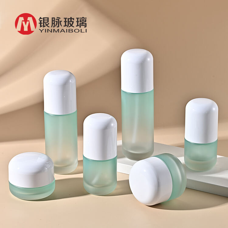 Wholesale high end luxury skincare packaging set custom empty glass cosmetic toner lotion serum pump bottle and face cream jar