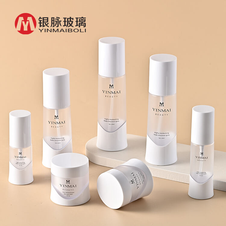 Cosmetic Packaging 50g 30ml 50ml 100ml 120ml 150ml Frosted Empty Skincare Bottles Private Label Pump Lotion white Luxury Cream Plastic Bottles And Jars Set