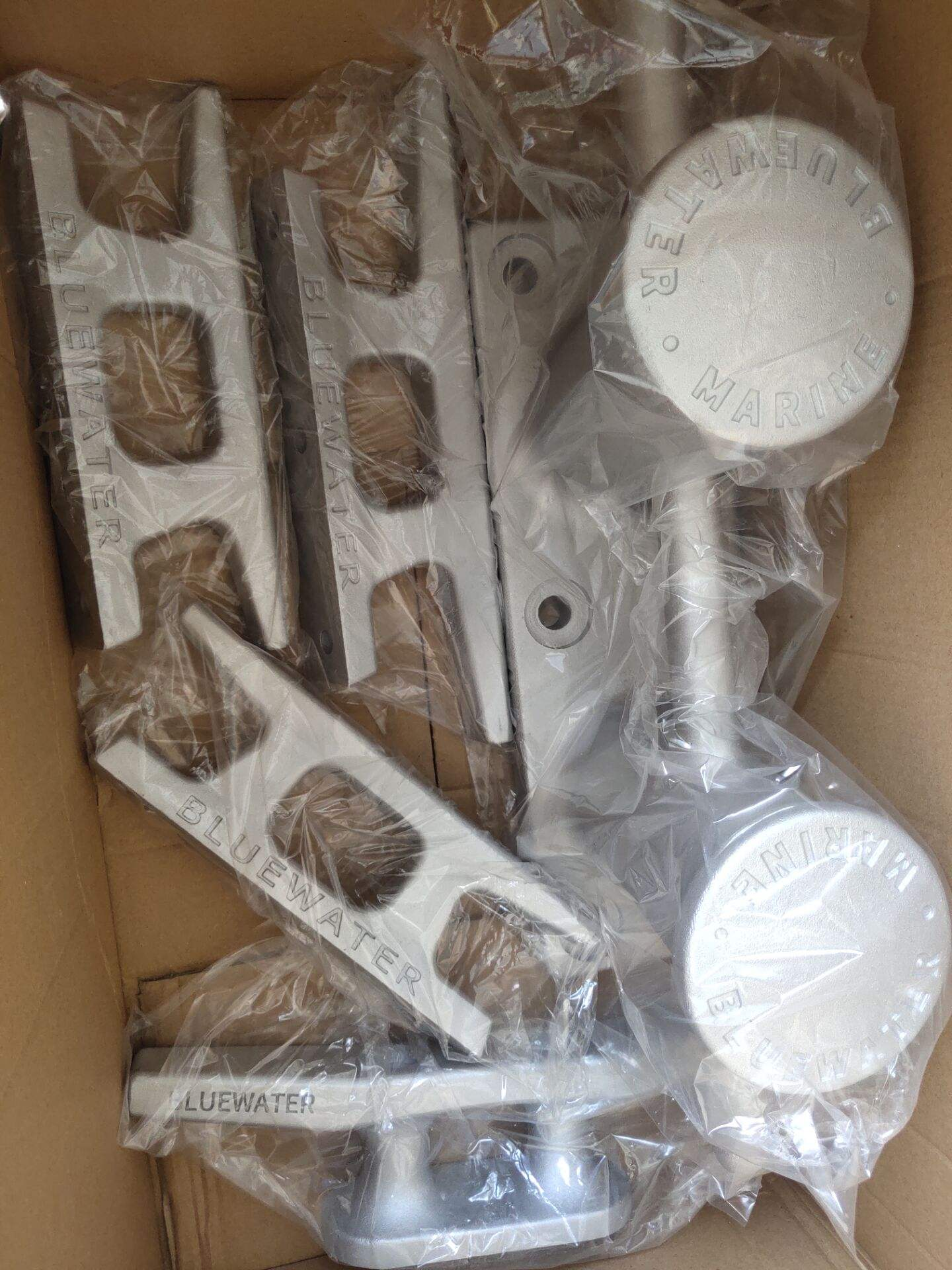 Aluminum-Dock-Cleat-3 (1).png