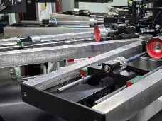 Бир жолош ротациялык инжектүү принтердин өндүрүштүн ойноочусу болушунун себеби эмне?