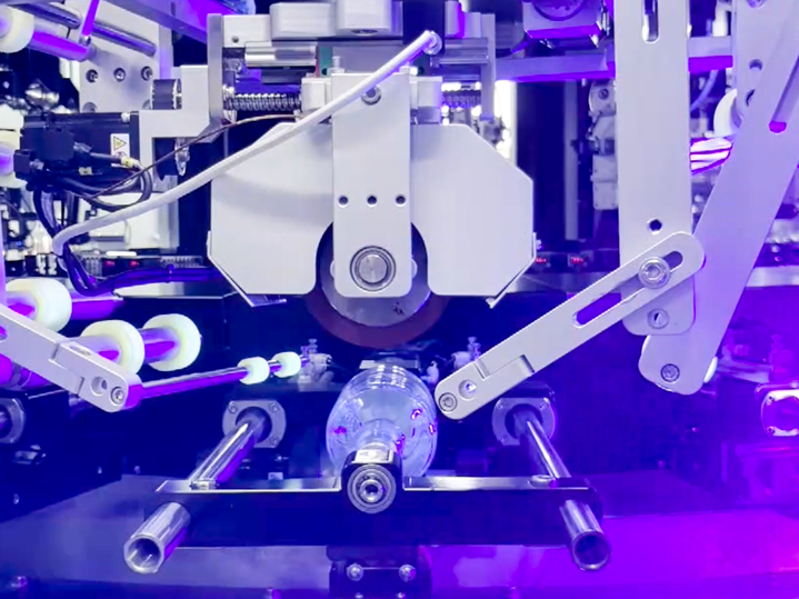 Hot stamping + pencetakan sulit? Mesin cetak screen dengan hot stamping menggabungkan keduanya