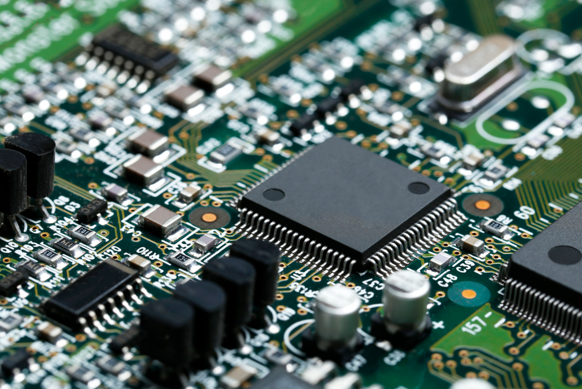 Strategische rol en toepassingsscenario's van geïntegreerde schakelingen in verschillende sectoren