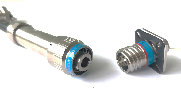J599PM Series Polarization-Maintaining Fiber Optic Connector