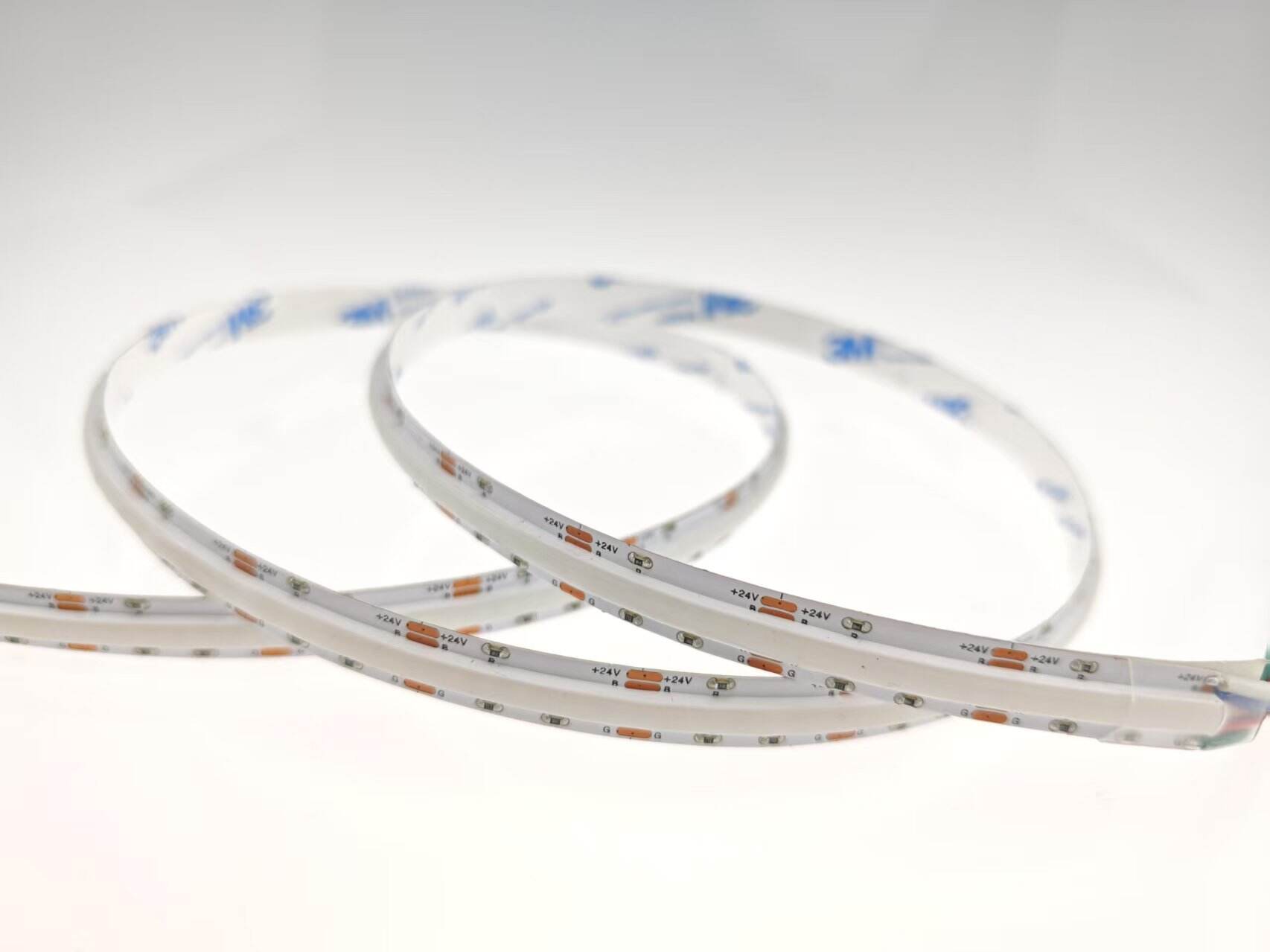 Thiết kế Hiệu suất Tiết kiệm Năng lượng