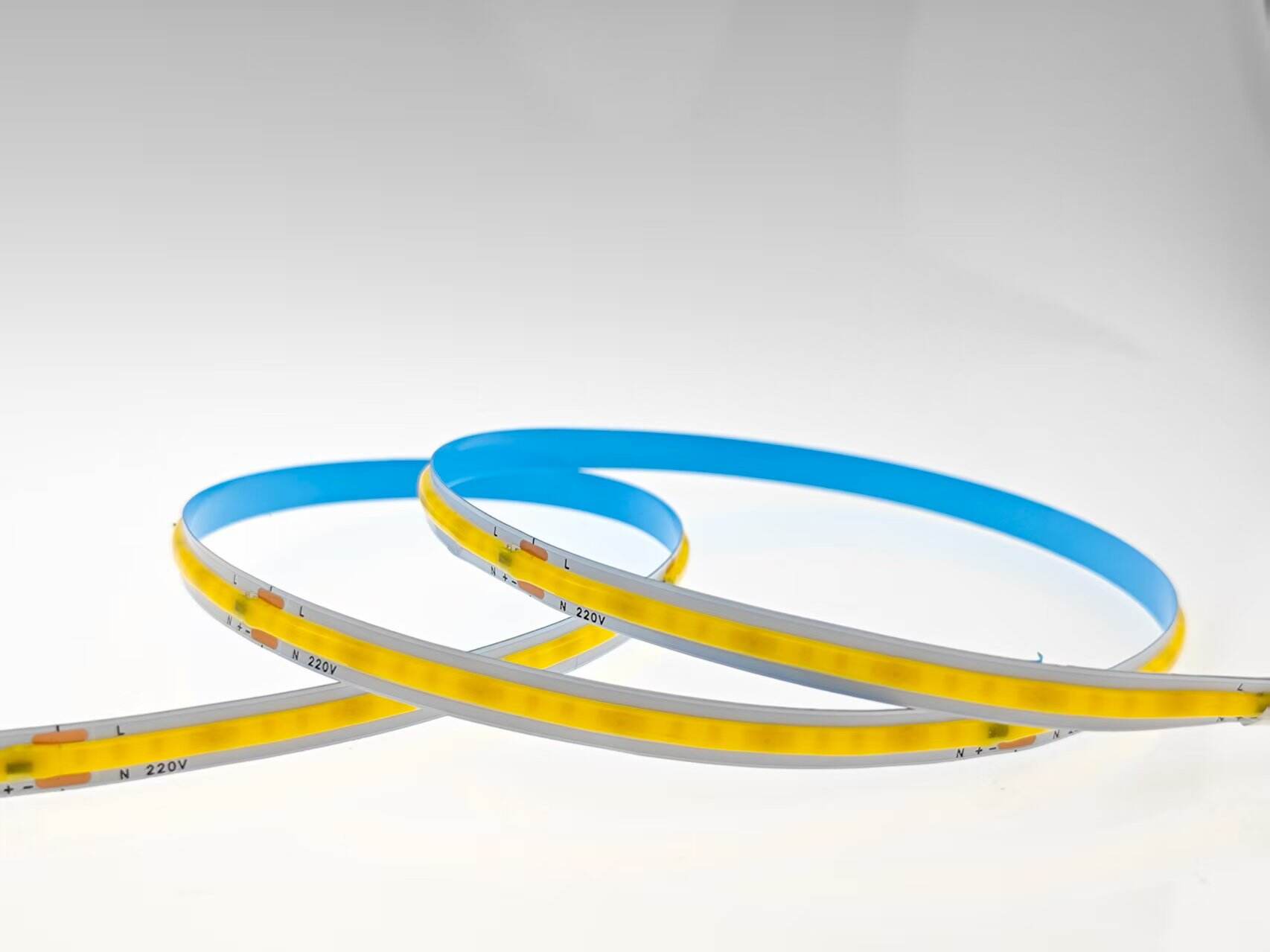 ميزات التحكم المتقدمة والتنشيط المخصص