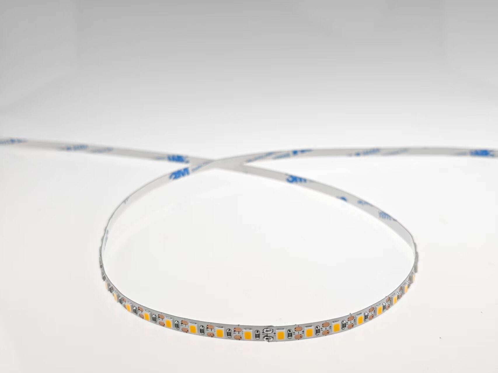 Tính năng Điều khiển và Tùy chỉnh Nâng cao