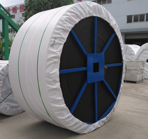 What Traits Do Heavy-Duty Industrial Conveyor Belts Need?