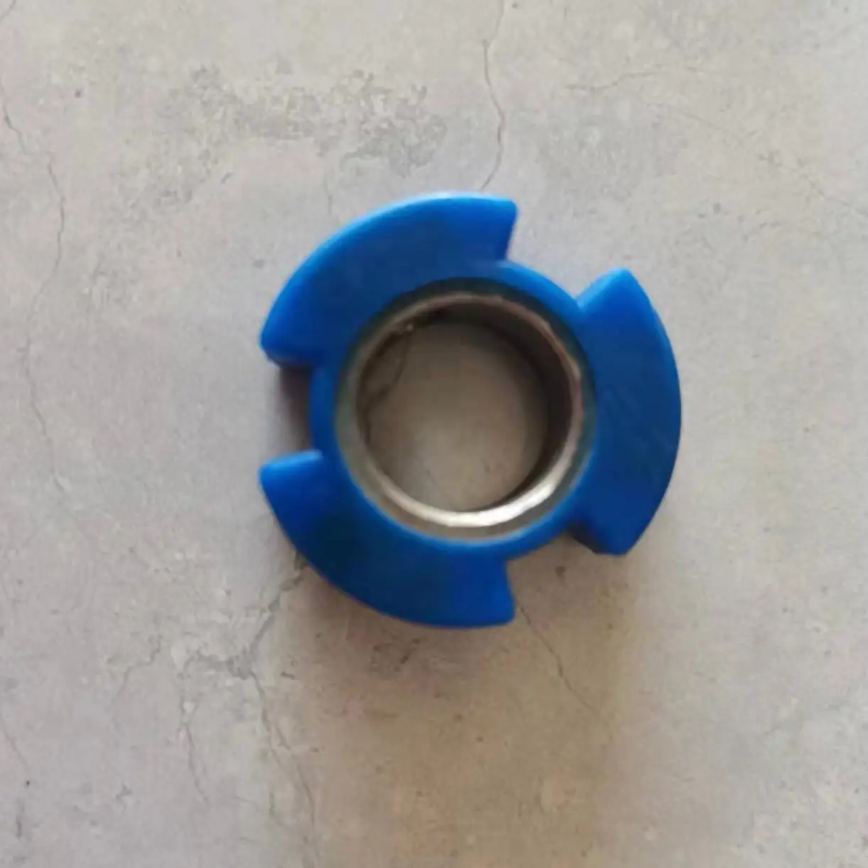 How Do FRP Release Agents Affect Surface Smoothness and Gloss?

