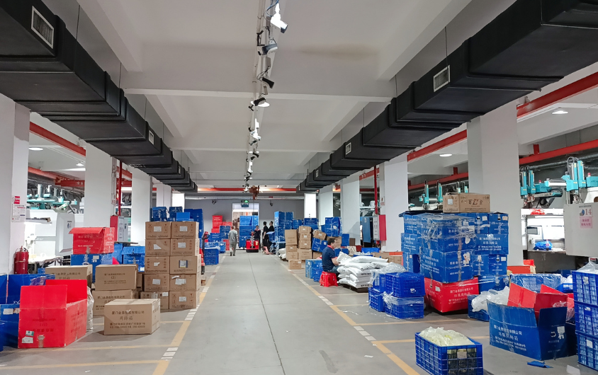Principale produttore di macchine per lo stampaggio ad iniezione in plastica ABS