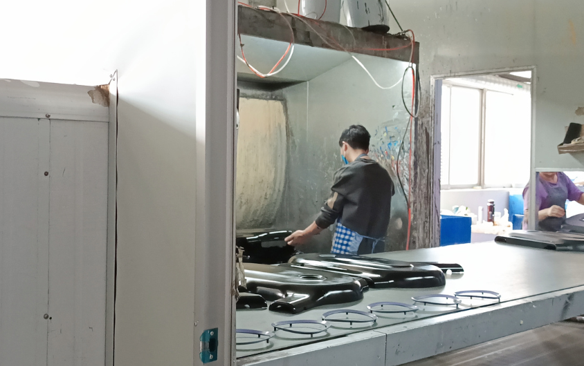 厦門ジーネン製の高級プラスチック射出成形金型：2000万米ドルの生産額保証