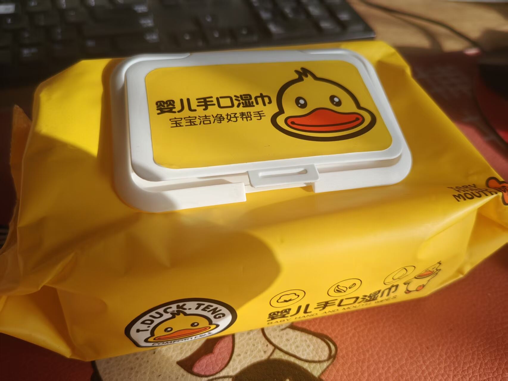 Manufacture Raw Material Custom Waterproof Silver PET Wet Wipes Tissue Roll Adhesive Sticker Label