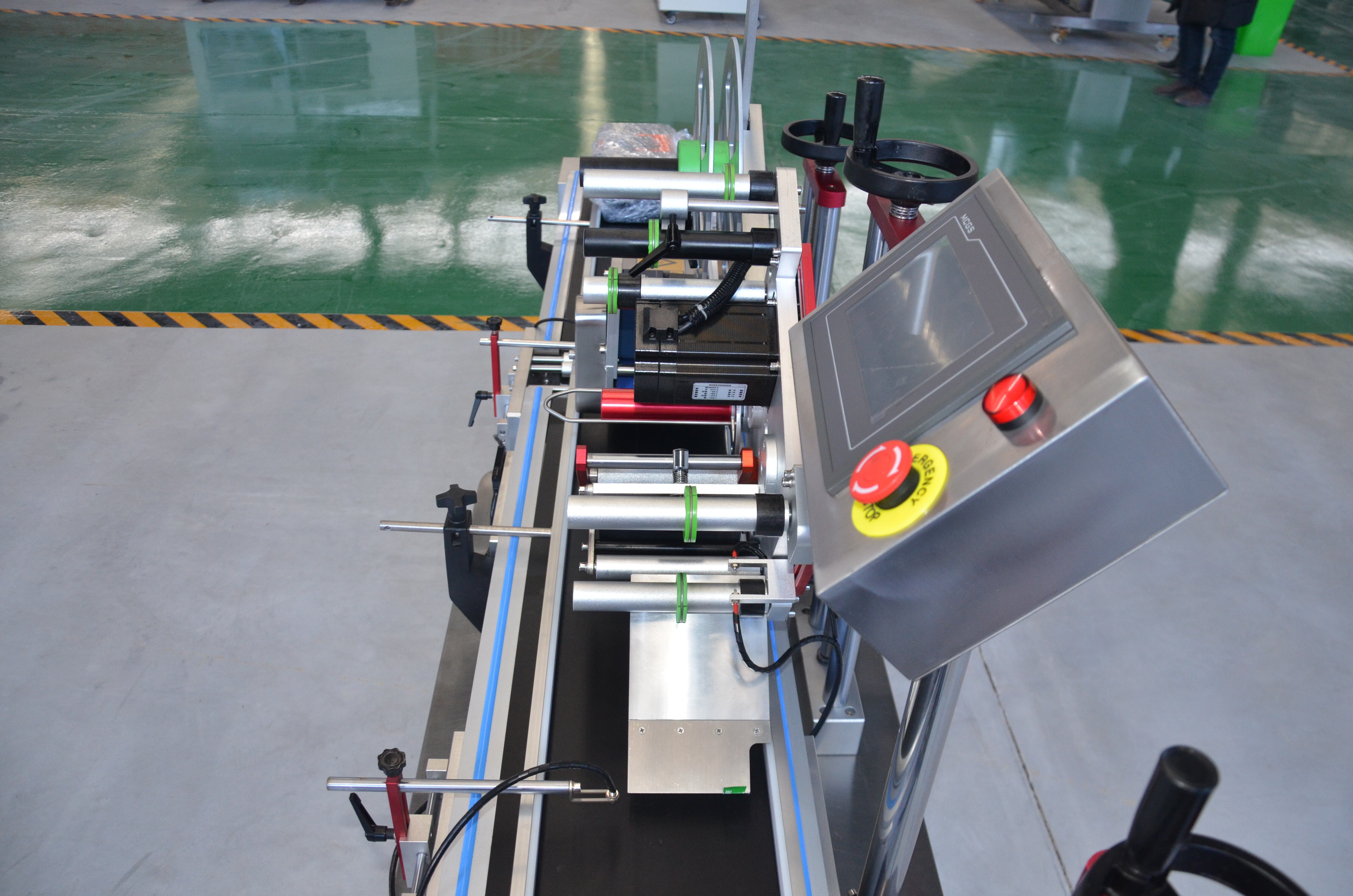 Μηχάνημα Ετικετοθέτησης Υψηλής Ταχύτητας για Ανώτερη και Κατώτερη Επιφάνεια Επίπεδων Επιφανειών