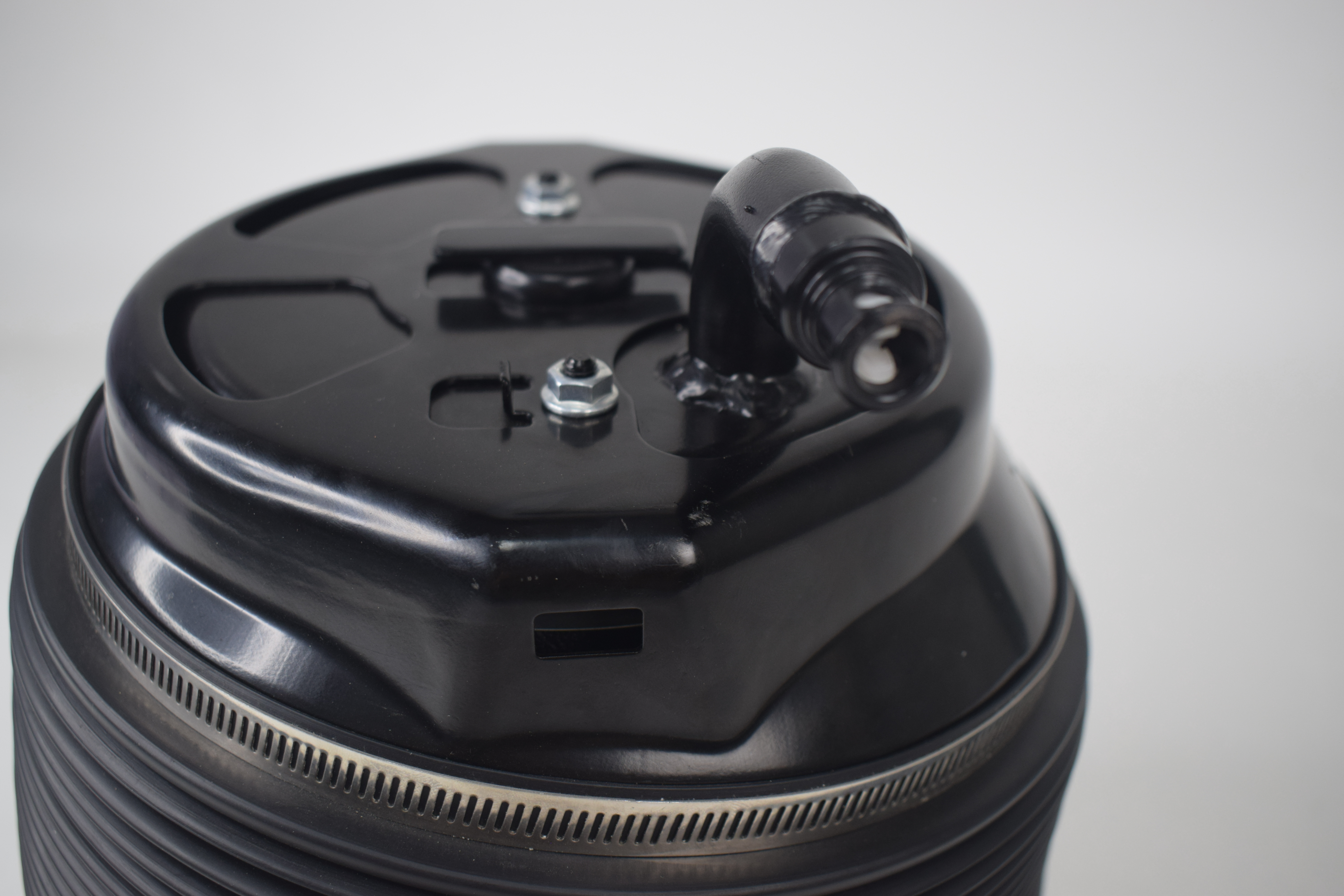Self-Leveling Capability for Consistent Performance and Safety
