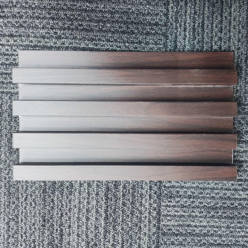 Elegante Artigianato nei Pannelli Decorativi in Legno