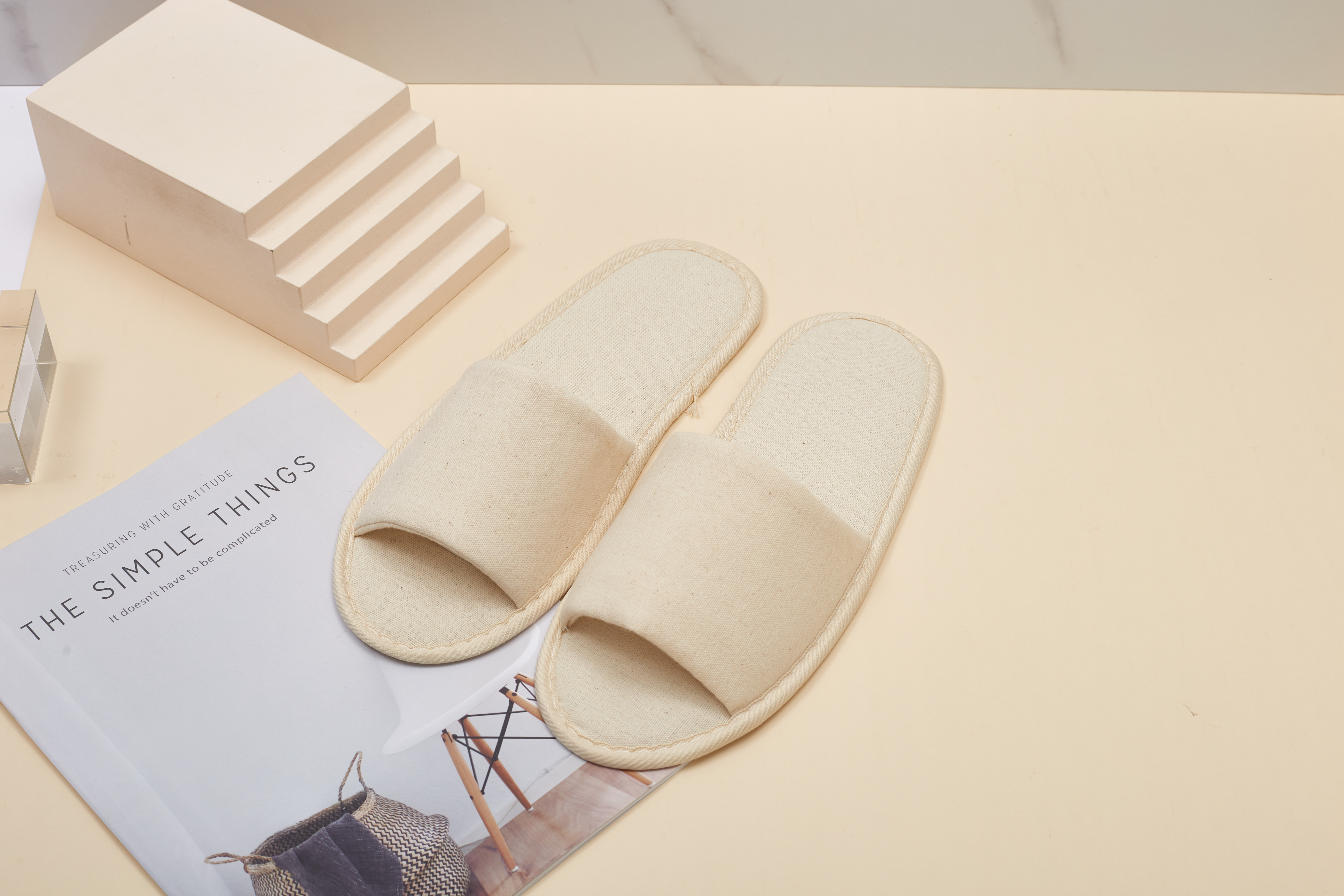 Disenyo na Iwas-Sayad at Portabilidad na Nangunguna