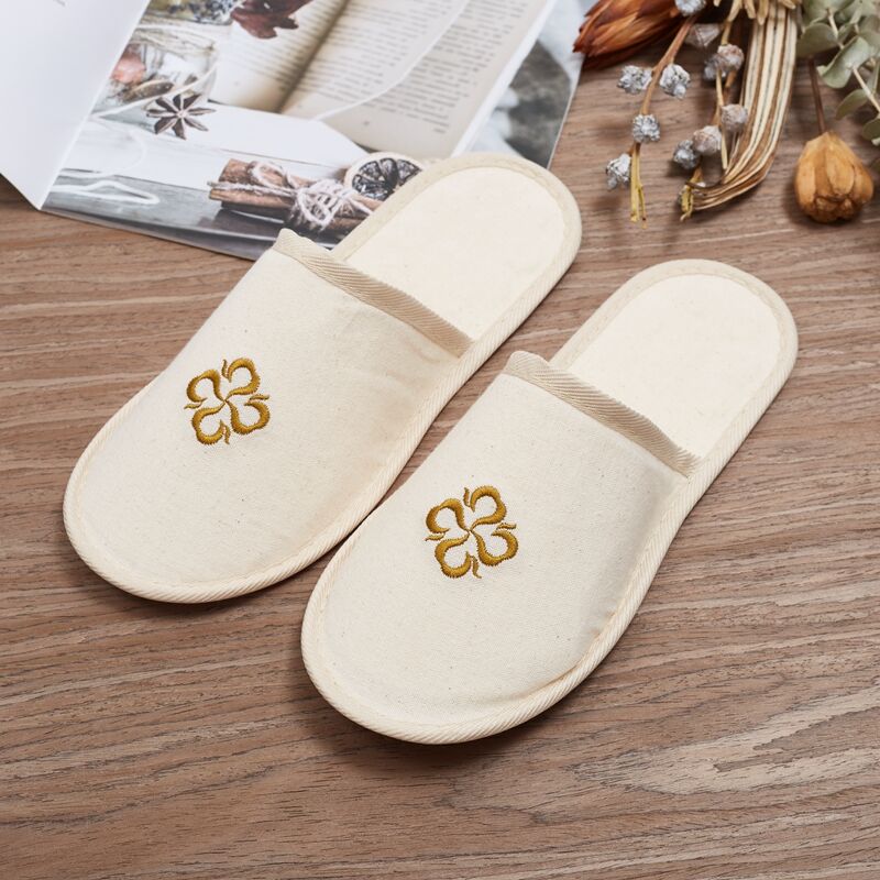 Hoe kunt u kosten verminderen bij de grootschalige aankoop van wegwerpslippers voor hotels?