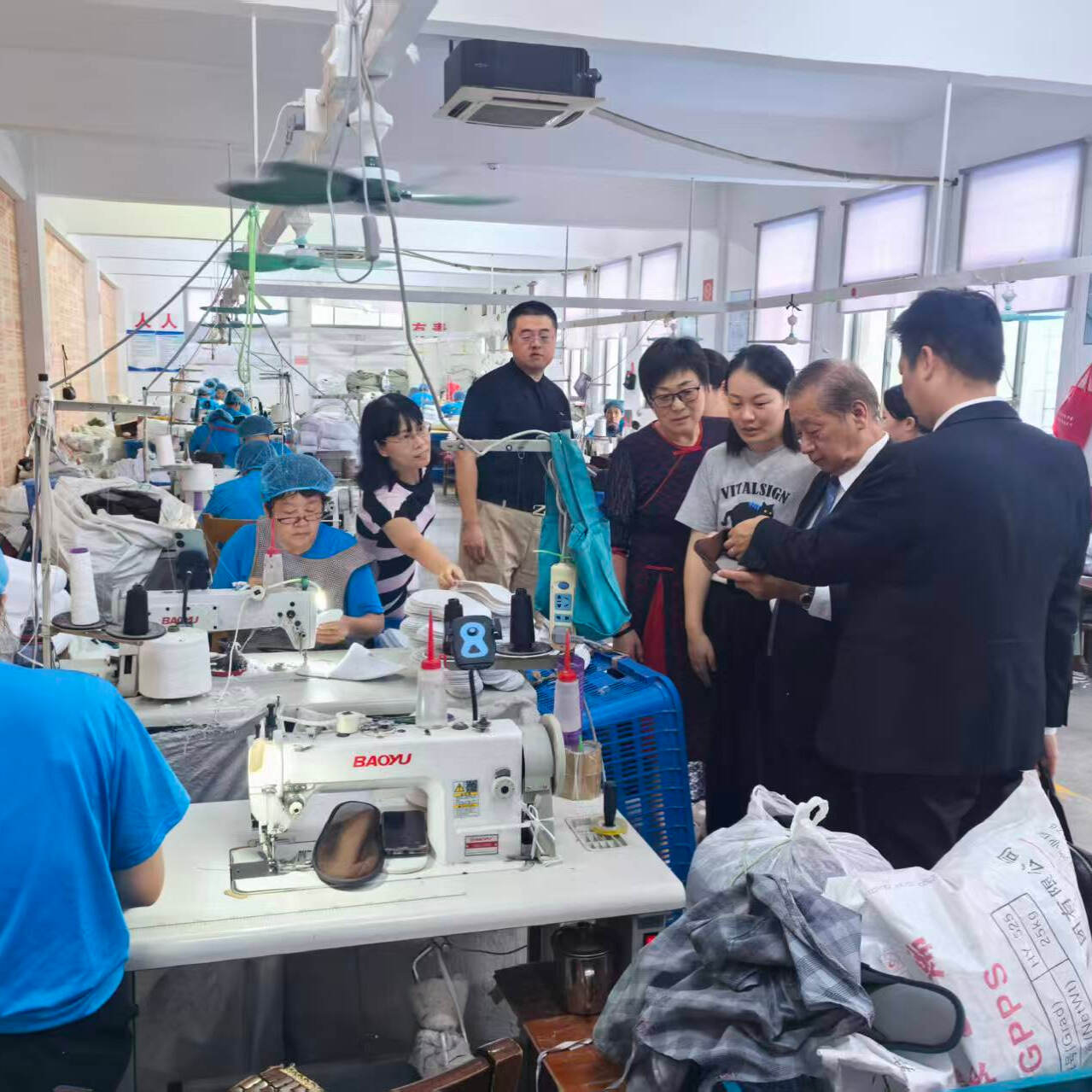 Japanese Clients Visit Yangzhou Yingteji Factory: Witnessing the Quality Commitment Behind 30 Million Pairs of Slippers on the 20th Anniversary