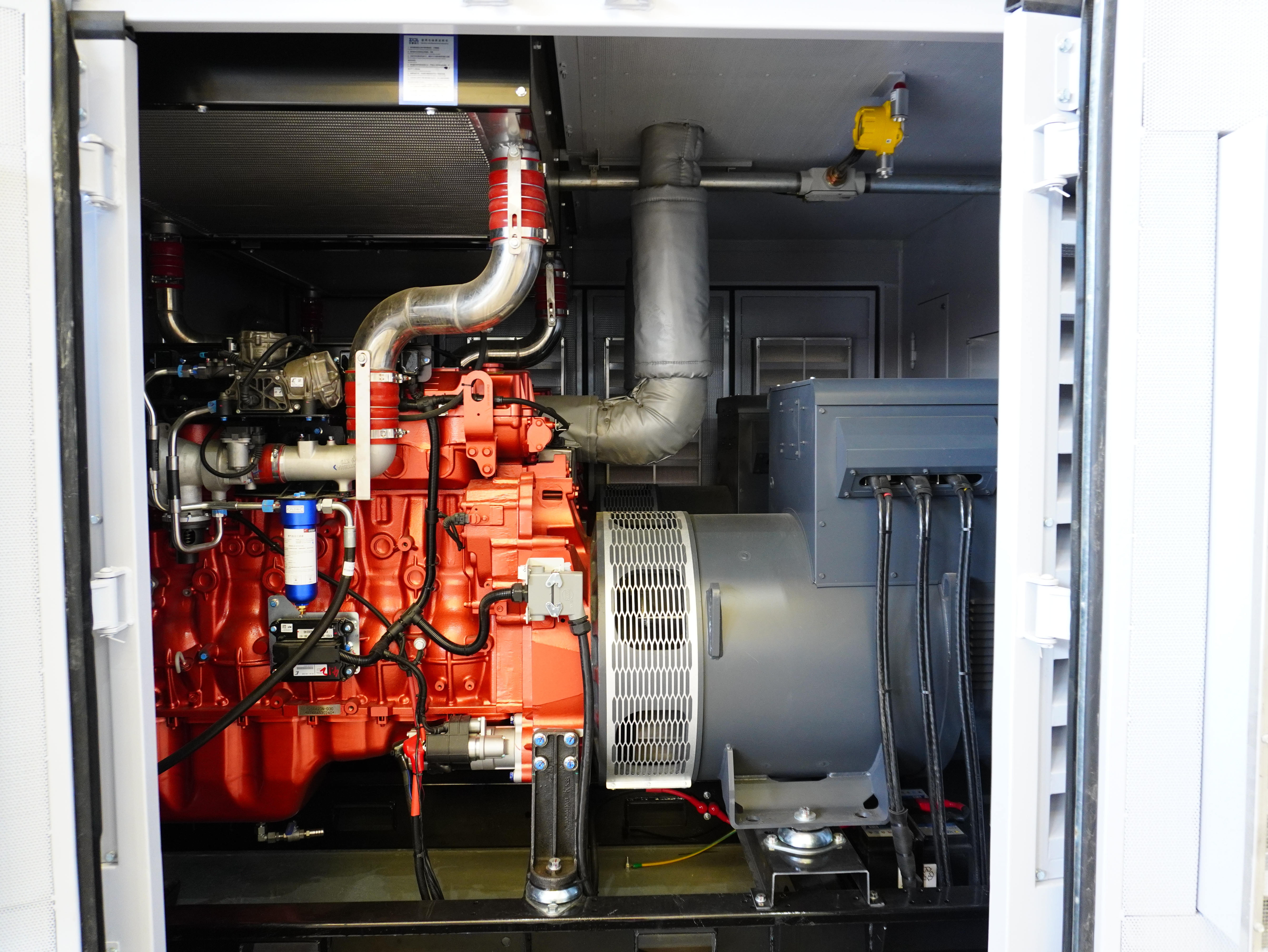 Groupes électrogènes à moteur à gaz | Solutions d'énergie alimentées au gaz naturel et au biogaz