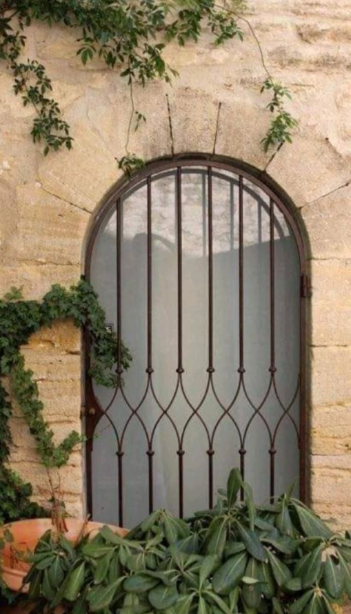 How to Test the Weather Resistance of Iron Windows from Suppliers
