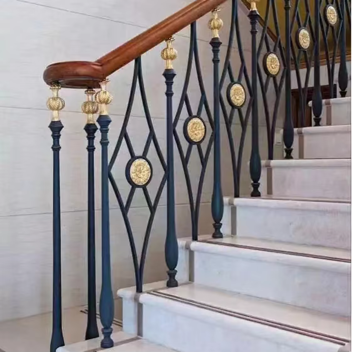 Luxury Internal House Stair Railing Wrought Iron Railing for Stairs Interior Designs manufacture