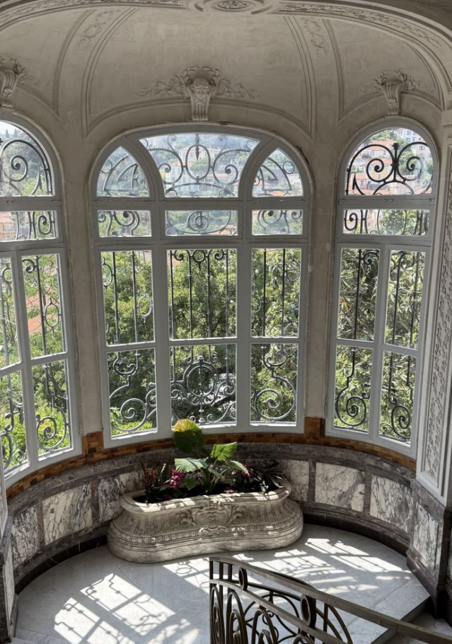 How to Ensure Quality from a Custom Iron Windows Manufacturer
