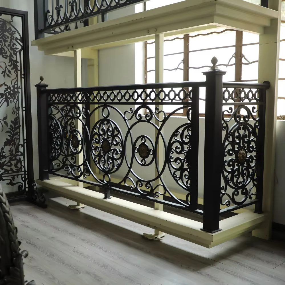 Hand Crafted Modern Design Iron Balcony Railing manufacture