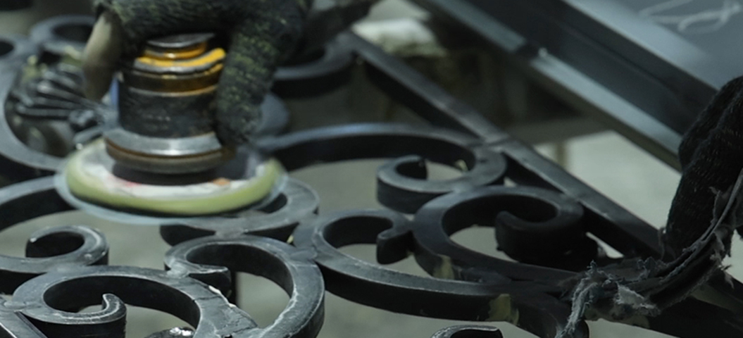 Grinding and Filling (Applying Putty)