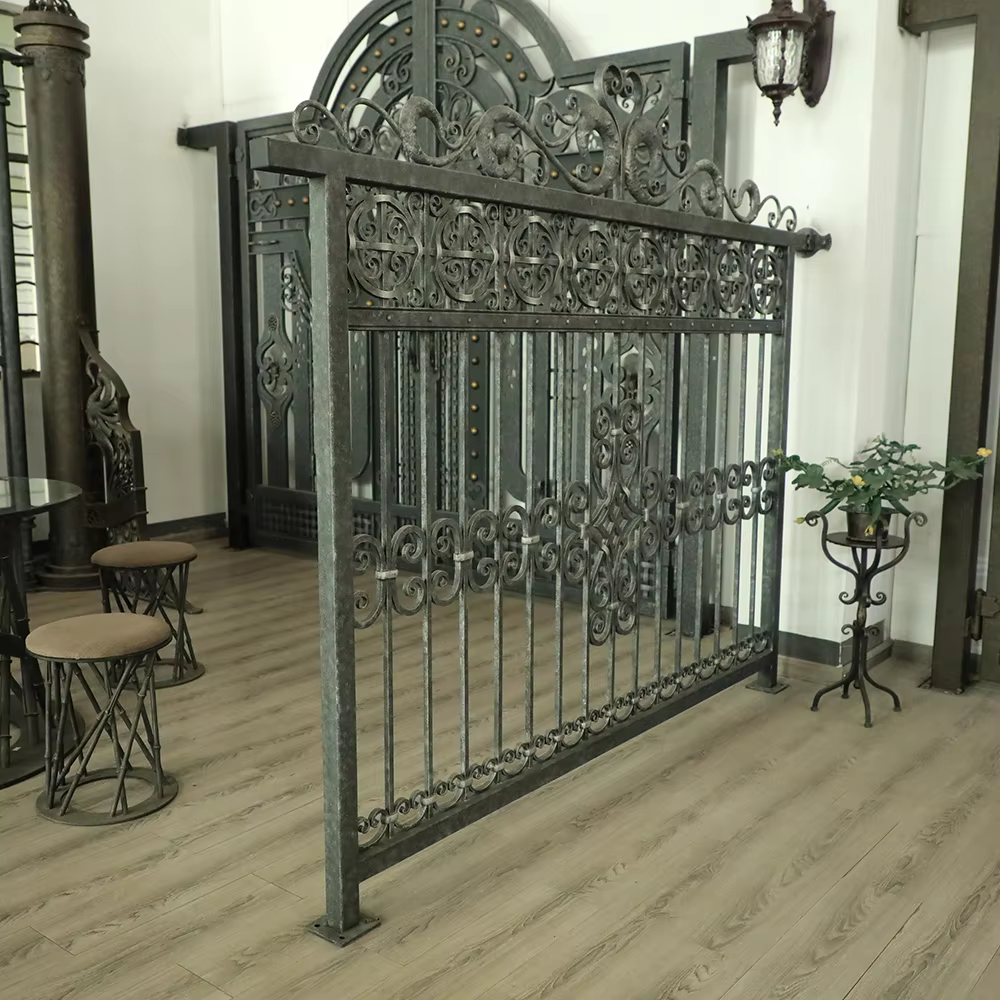 Unique Design Exterior Cast Wrought Iron Railing Wall Fence for Villa Garden factory