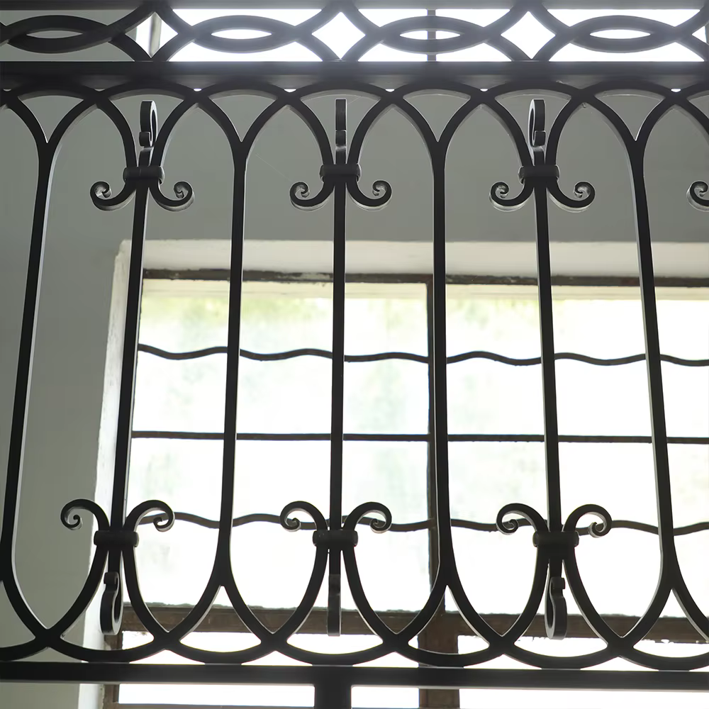 Contemporary Wrought Iron Courtyard Railing Easy-to-Install Steel Handrail with Hollow Decoration Custom Size Deck Protection factory