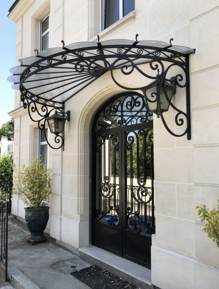 Recently trending! Iron canopies are more than rain shelters they've become a new element in home decoration aesthetics.