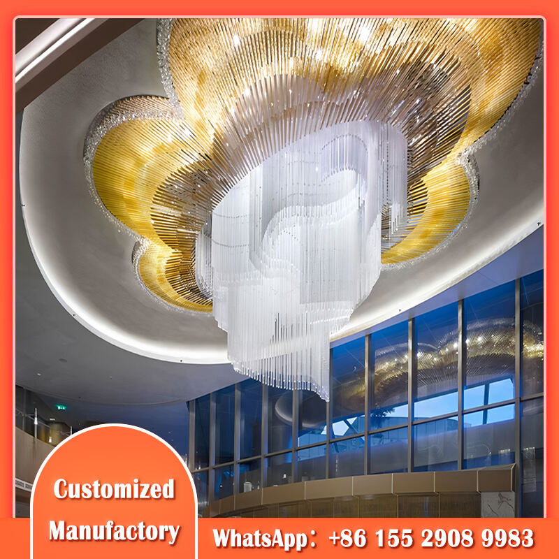 Lampadario di Cristallo di Lusso - Personalizzazione Tecnica, Design Artistico con Elementi in Oro e Cristallo Bianco, per Lobby di Hotel, Sale da Ballo e Spazi Residenziali di Alto Livello, Luce Bianca Calda