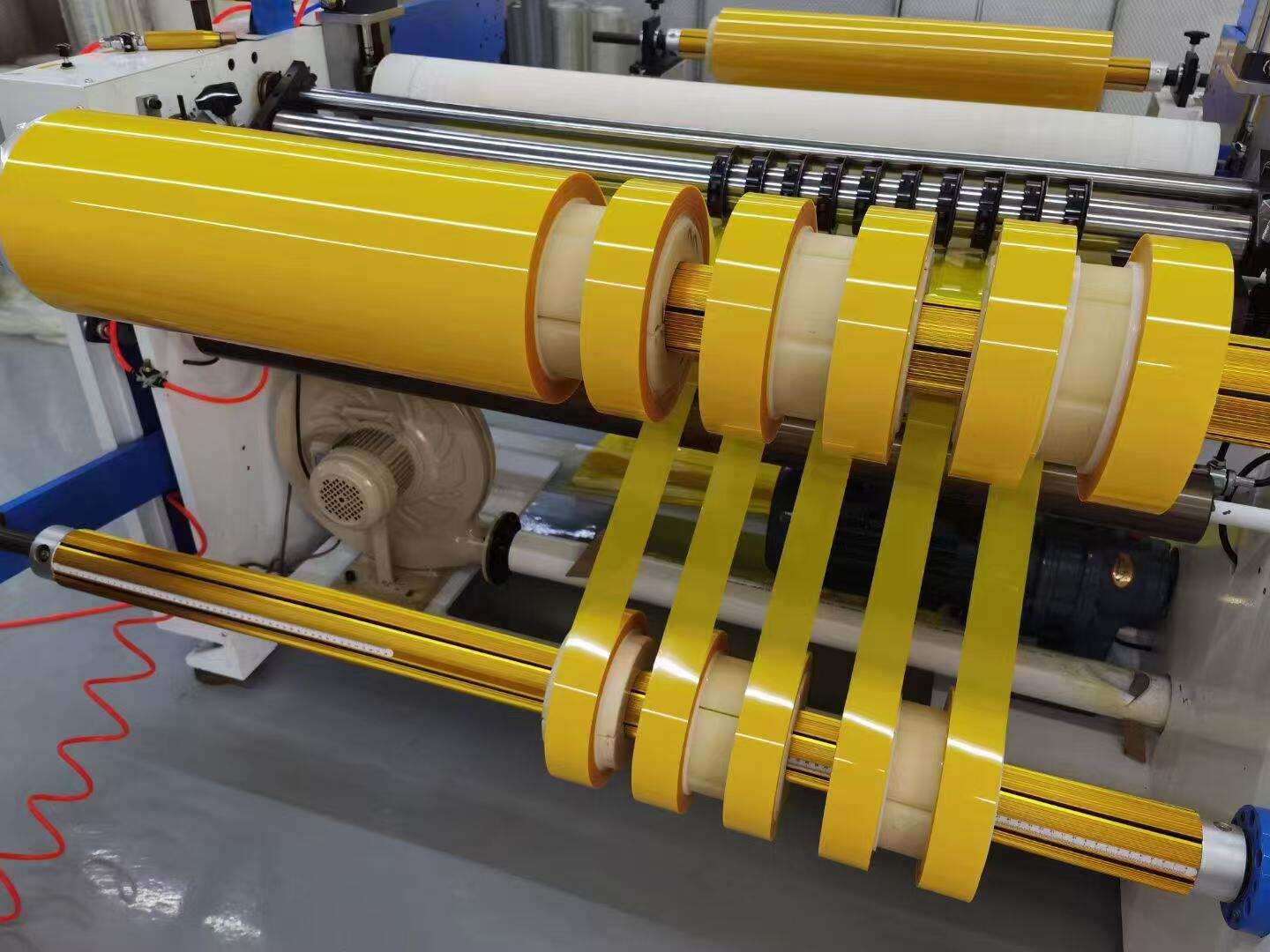 Why Is High Quality TPU Hydrogel Film Suitable for Curved Screens?