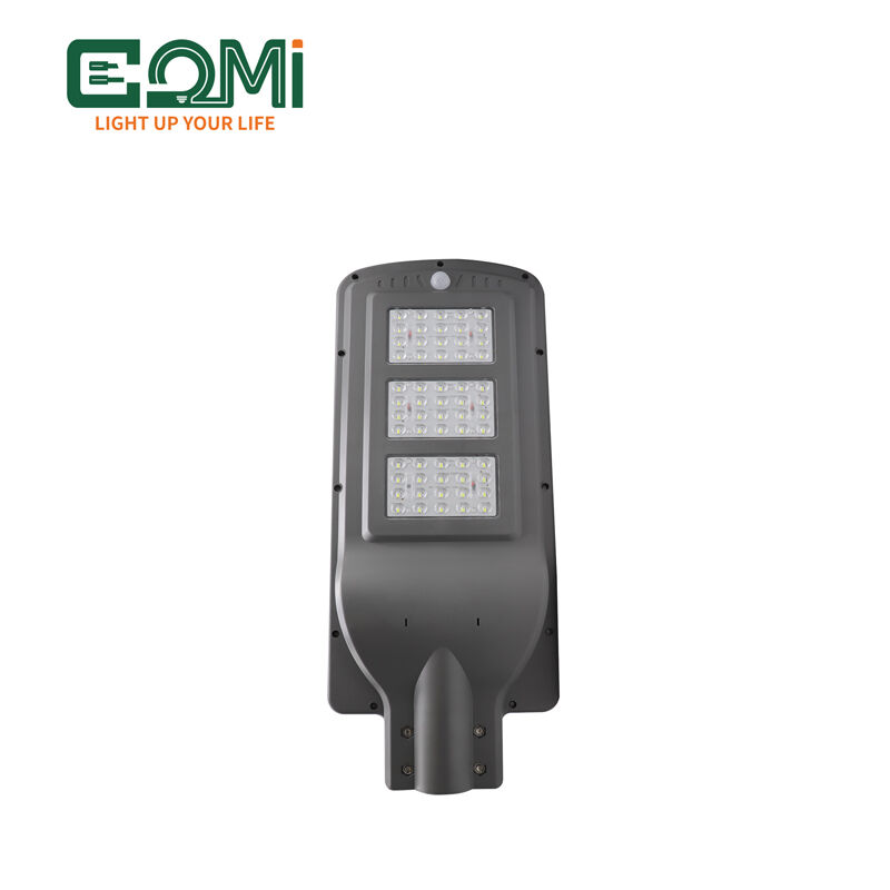 Lampă solară de stradă integrată cu senzor de prezență umană