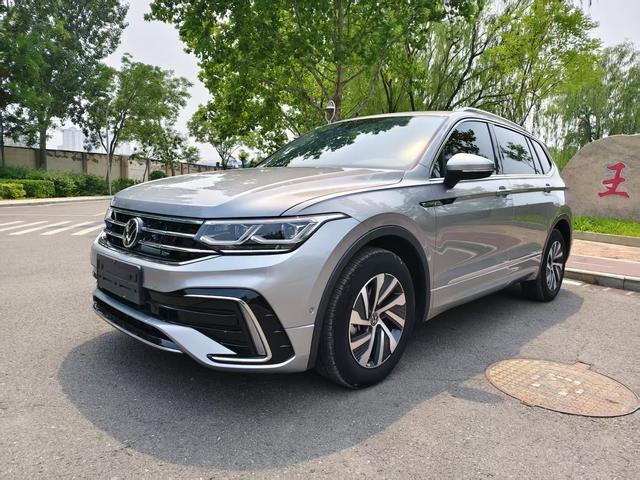 ဒီဂျစ်တယ် ပေါင်းစပ်မှုနှင့် anggan Experience