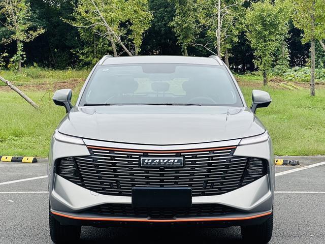 How are low mileage used cars selected for overseas markets?