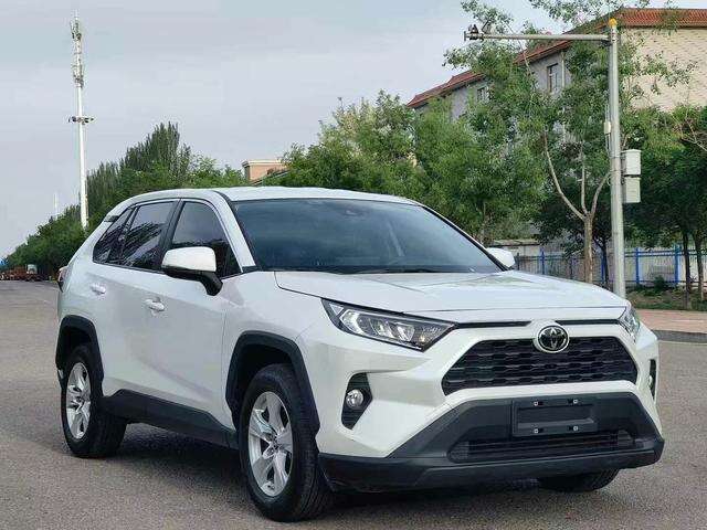 สำรวจโมเดลรถมือสอง Toyota ที่ขายดีที่สุดในตลาด