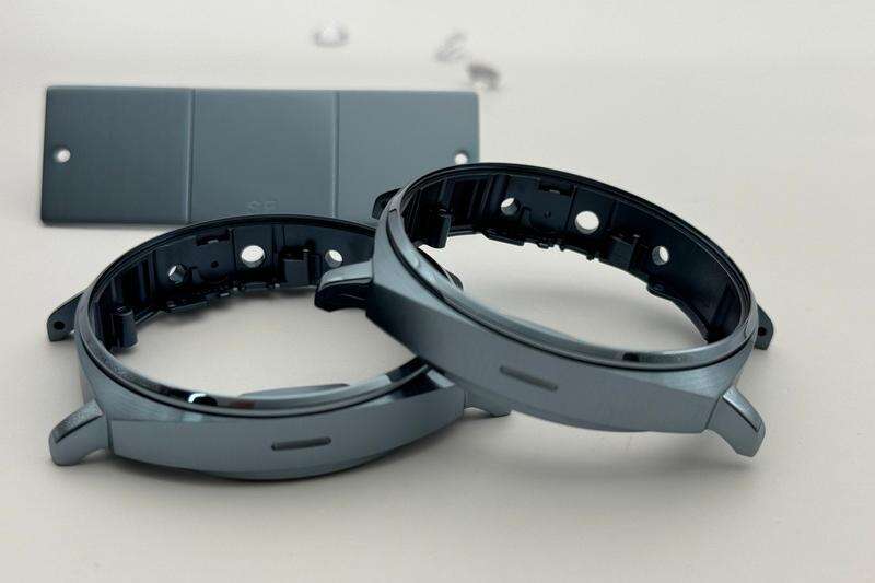Unibody aluminum smartwatch case from high-pressure die casting