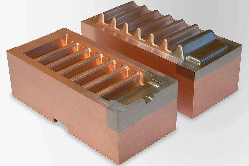 Diagram showing gas venting channels in a die cast mold