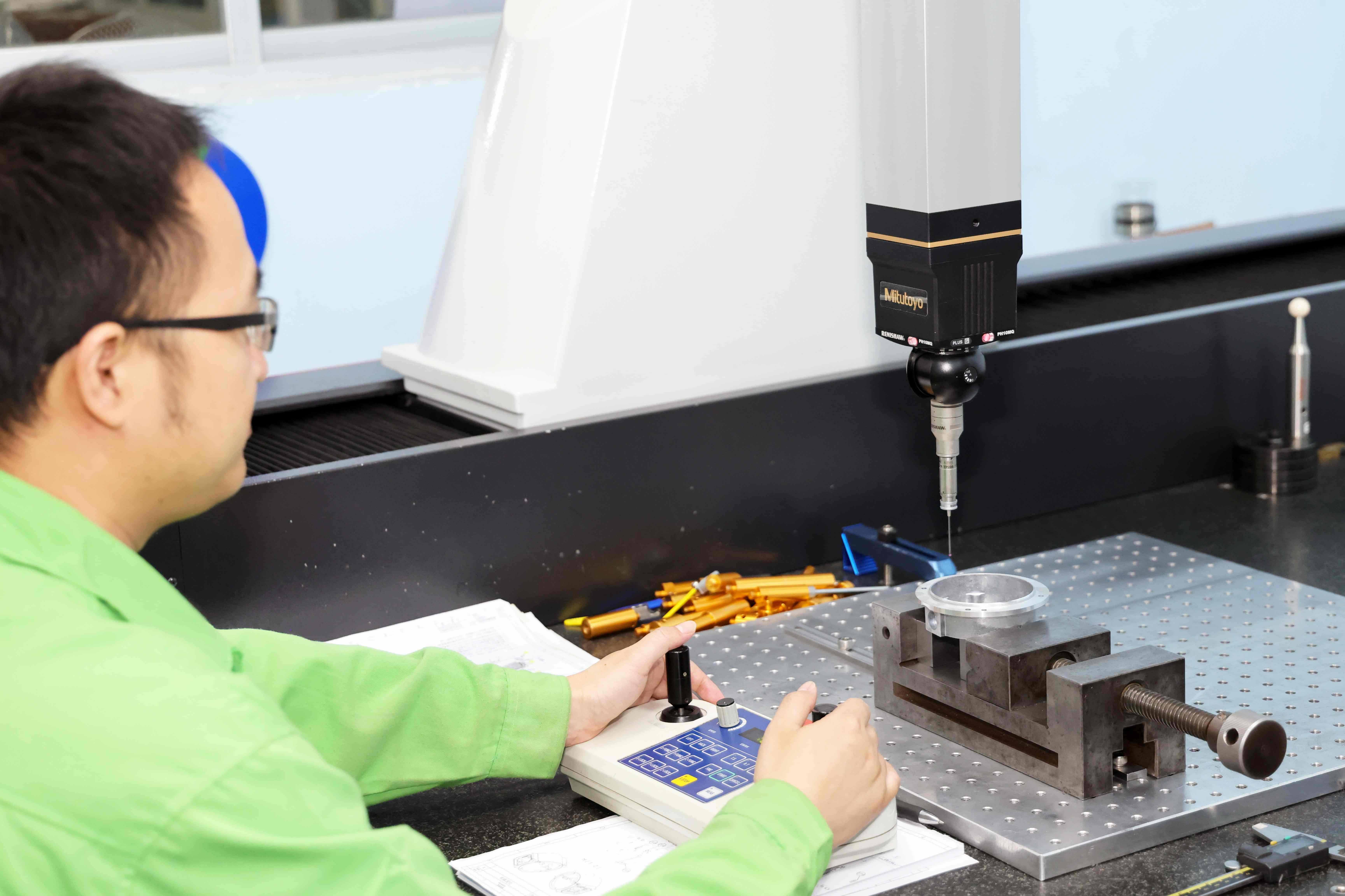 High-precision CNC machining achieving tight tolerances for custom metal parts