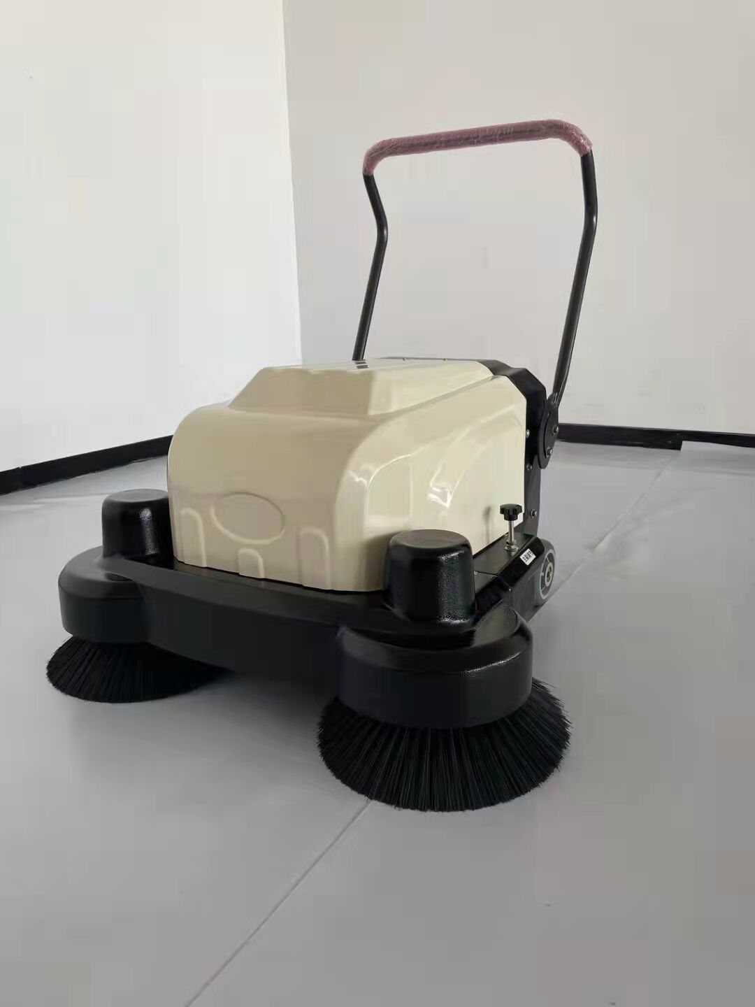 Choisissez nos balais électriques : l'efficacité rencontre la fiabilité