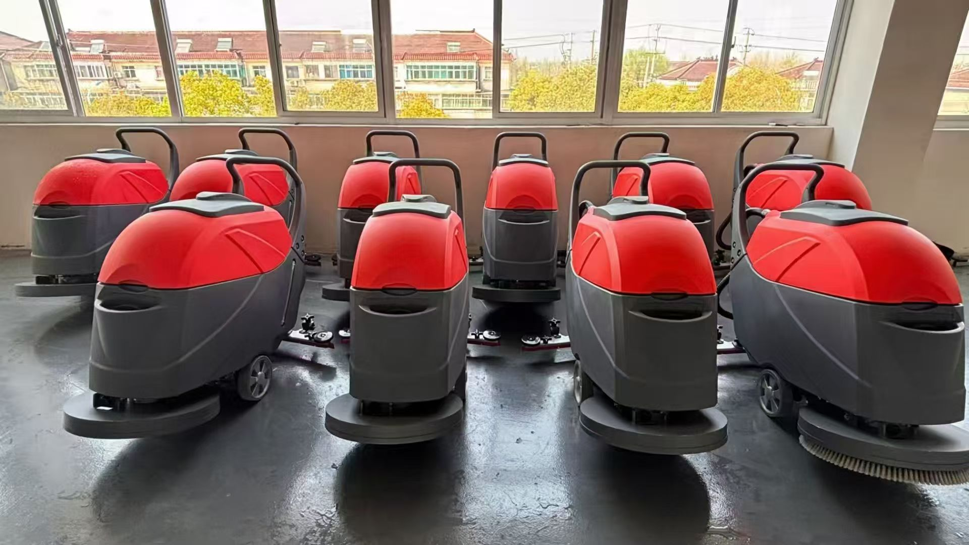 How to use walk behind floor scrubbers correctly?