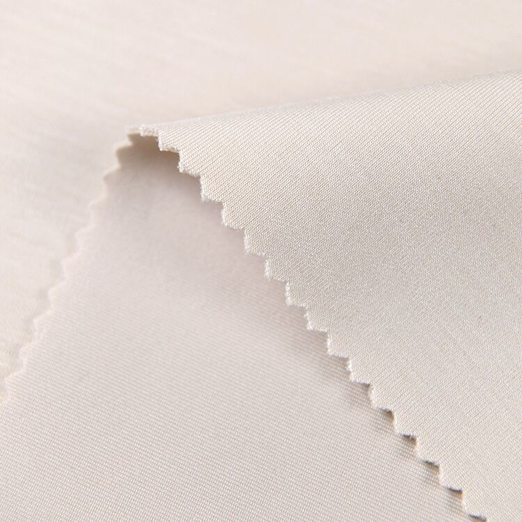 Πώς να διατηρήσετε την ελαστικότητα του υφάσματος νάιλον-σπάντεξ στα ενδύματα κολύμβησης;