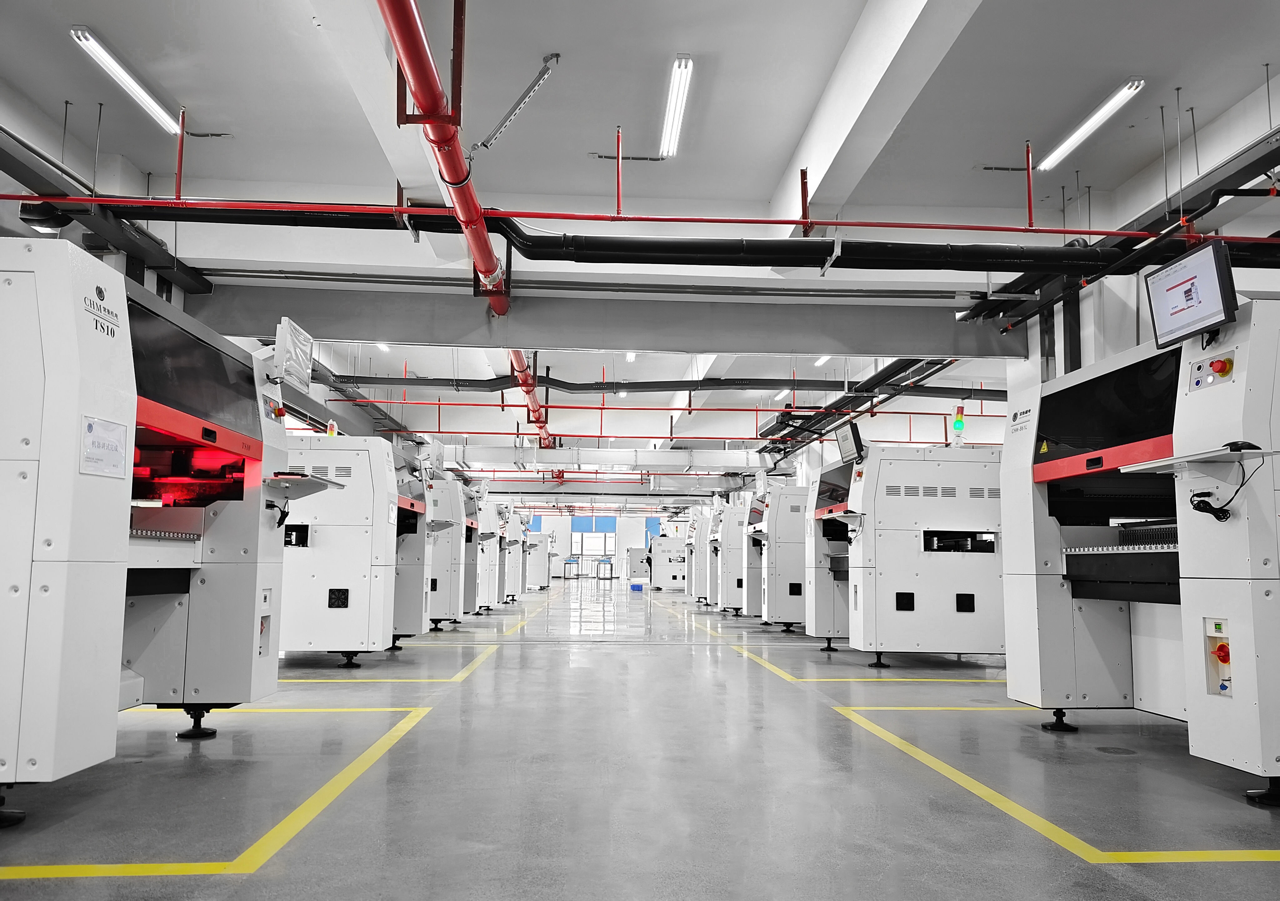 Jak stacjonarne maszyny SMT Pick and Place poprawiają produkcję małych partii